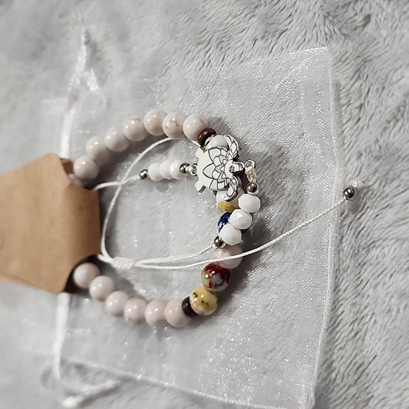 Bracelet - Picture 3 of 3